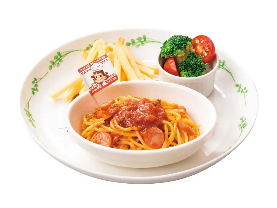 この夏、家族でお得に外食を。不二家のキッズメニューが半額に