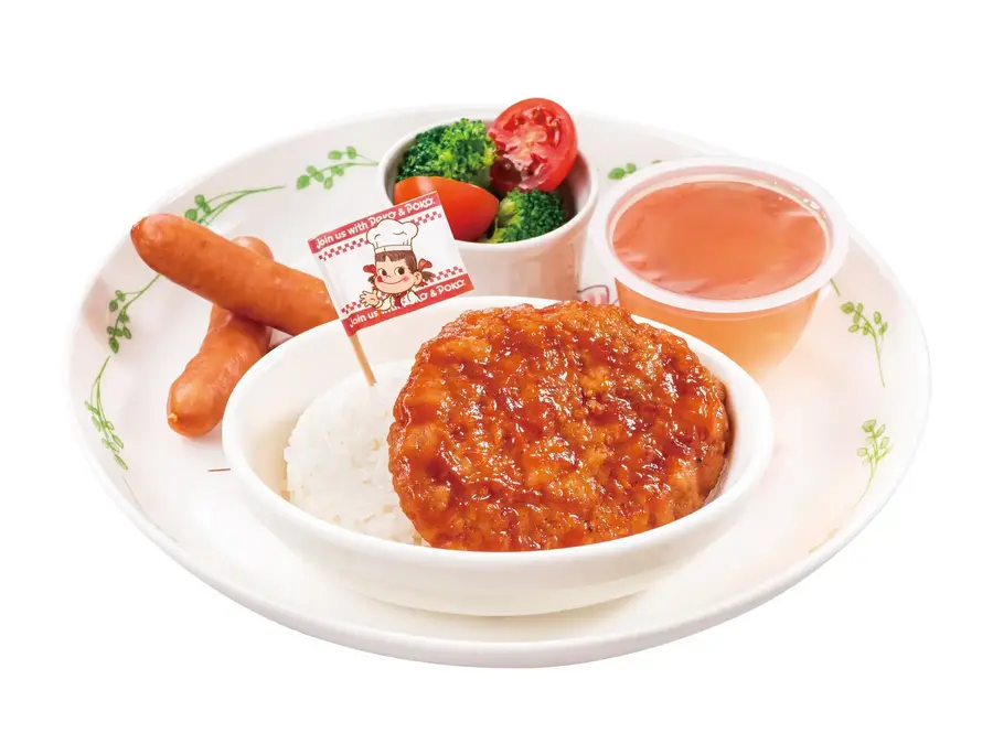 この夏、家族でお得に外食を。不二家のキッズメニューが半額に