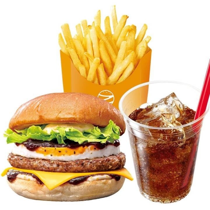 ゼッテリア「【セット】月見チーズバーガー」はパティとチーズが増量（画像:プレスリリースより）