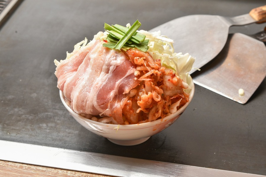 学生証提示で食べ飲み放題2,508円！「もんじゃ酒場だしや 池袋西口駅前店」が学割プラン開始