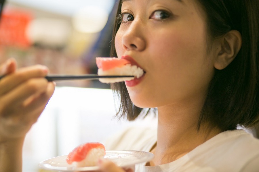 食べてるだけじゃもったいない…株主優待がある回転寿司4社をご紹介します。