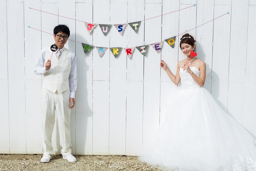「結婚式は挙げなくても写真だけは撮りたい」フォトウエディングを安く撮る4つのコツ。