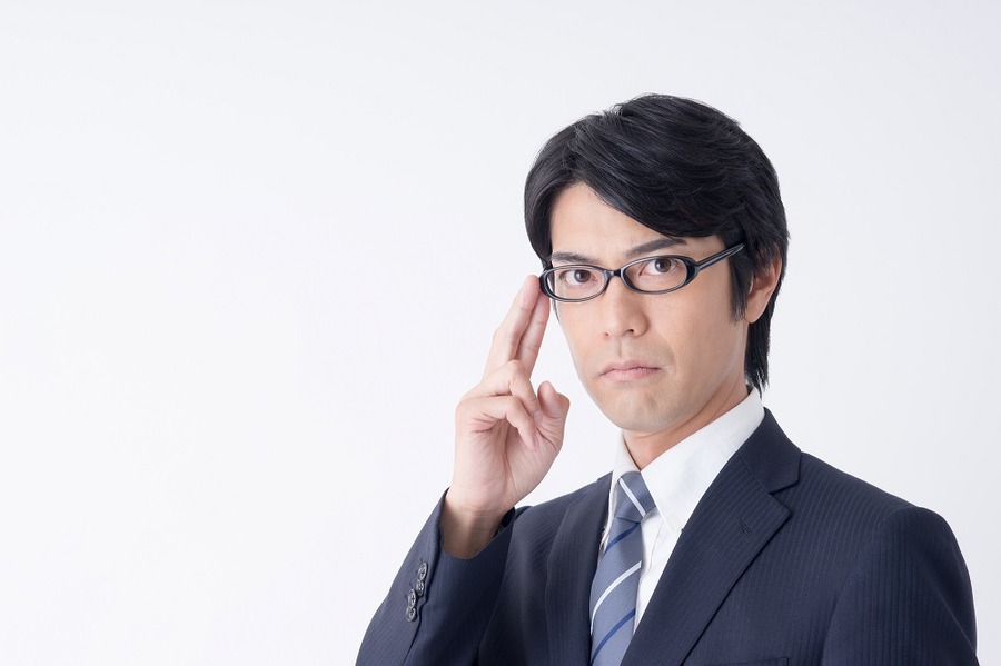 遺産放棄についての質問に回答。「古くて買い手の付きそうにない家と土地は放棄して、預貯金だけ相続することはできますか？」