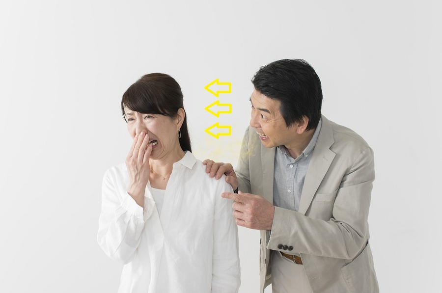 【男性の皆さま】「臭い」に気をつかってますか？　少しの意識で清潔感を出す「口臭」と「体臭」の対処法