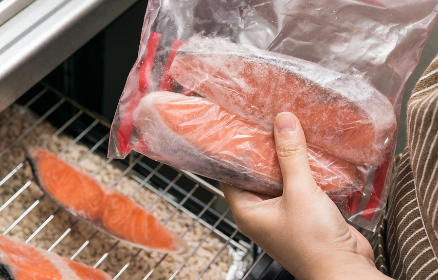 焼くだけ、炊くだけ、チンするだけ。お弁当作りに包丁を使わない「食材冷凍術」