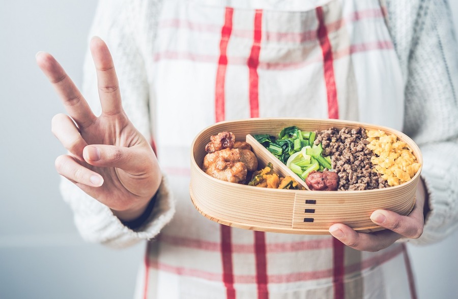 焼くだけ、炊くだけ、チンするだけ。お弁当作りに包丁を使わない「食材冷凍術」