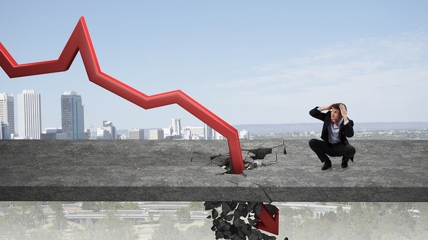 利回り低下でうま味が感じられない不動産投資に、まだ関心が高まる理由は「マイナス金利政策」の影響にある。