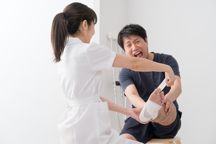 「仕事でケガしたら労災が使える」だけじゃない　労働者も企業も知っておくべき「労災保険」とは