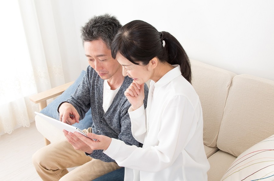 「年金の繰り下げ」で損する人、得する人。年金を繰り下げるともらえなくなる「加給年金」も含め解説します。