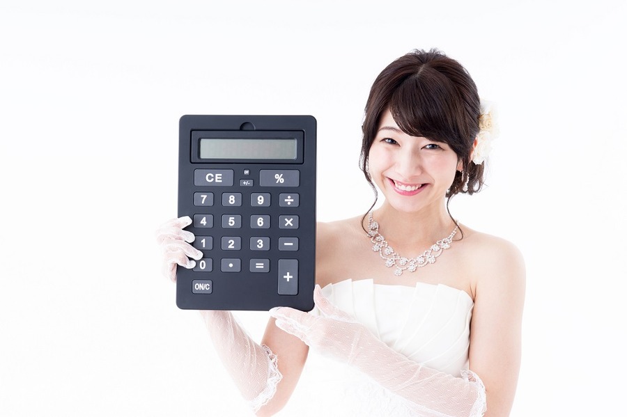 結婚式から「節約上手」　見積書のチェックポイントや資金の調達先、間違った節約も教えます。