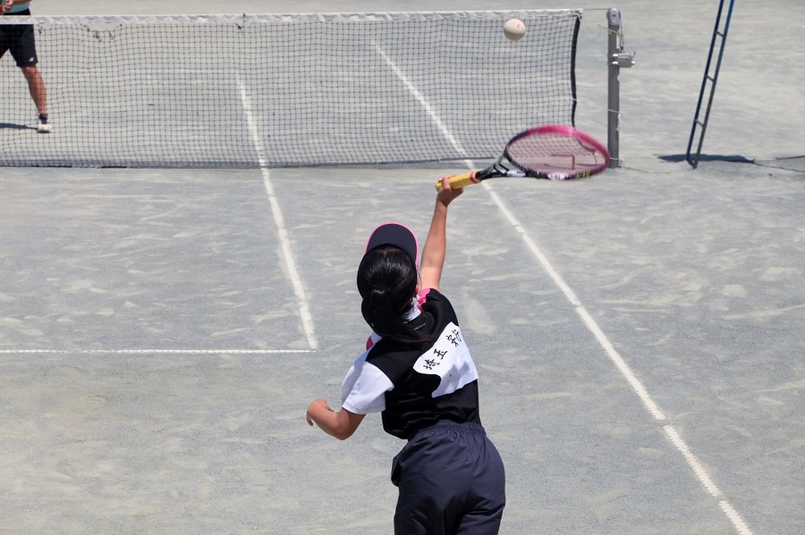 中学校の「部活費用」は公立でも意外とかかる件　小学校時代の習い事を辞めてその月謝分を塾代に…と思っているとあてがはずれます