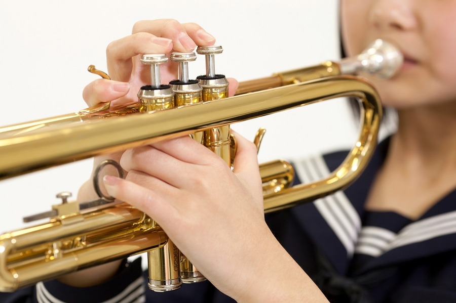 中学校の「部活費用」は公立でも意外とかかる件　小学校時代の習い事を辞めてその月謝分を塾代に…と思っているとあてがはずれます