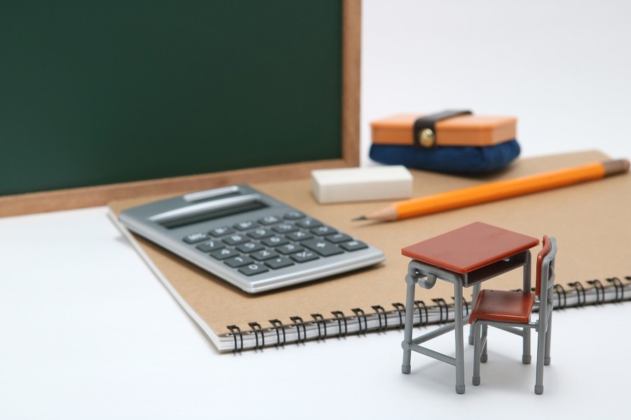 2人に1人が奨学金を借りているとされる現代の大学生　「学生生活調査」で明らかになるリアル生活状況とは。