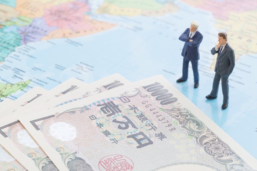 安全だから日本円が買われているのではない。世界的危機の状況下では、金利が低い通貨が買われやすいからである。