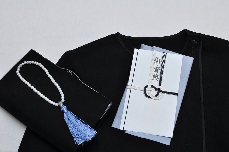 あなたの「喪服」いつ買ったもの？　衣替えのついでにチェックする賢い準備術