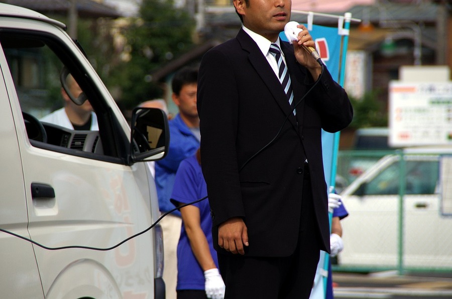 過去10年3回の衆議院総選挙から「選挙関連銘柄4社」の動きを分析してみました。