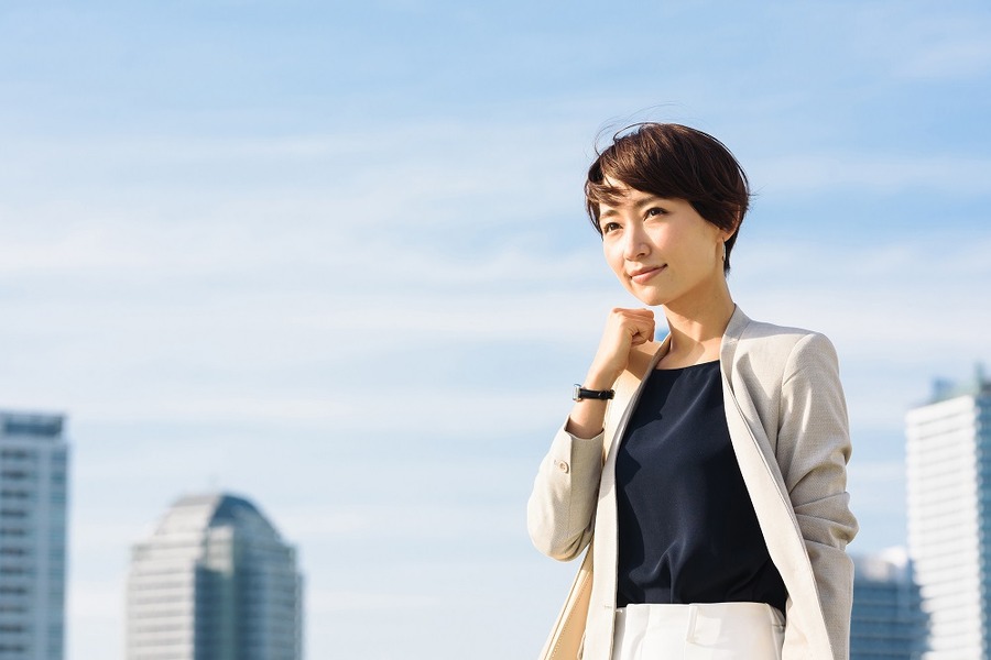 少ない数の服でもプチプラでおしゃれに冬を乗り切るミニマリスト流着こなし術