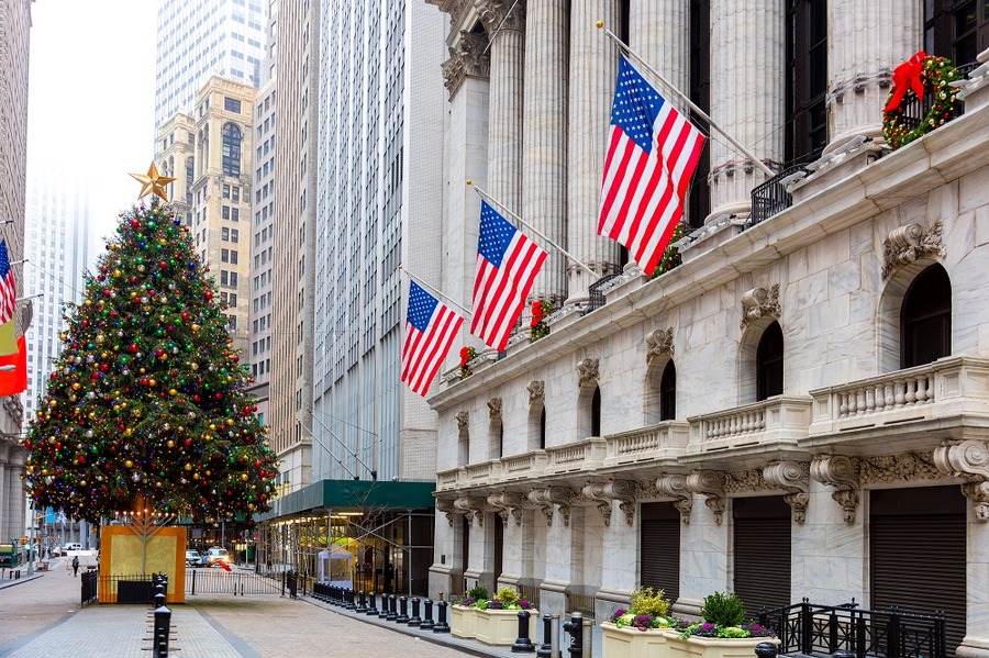 アメリカの「クリスマス商戦」と株価の関係　投資チャンスは「噂で買って、事実で売る」の格言通り