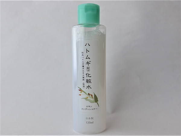 100均「ザ・ダイソー」の化粧水ってどうなの？　4種類を実際に使い比べました