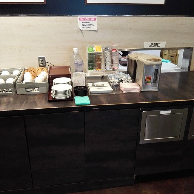 「イオンラウンジ」に潜入　ゆったりソファー、ドリンクサービス、オーシャンビューなど満喫してきました