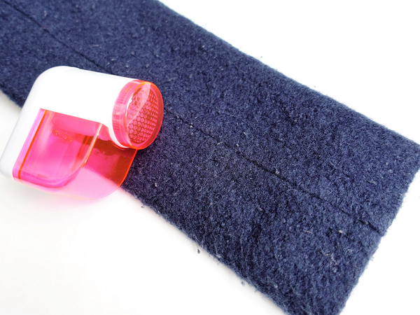 100均ダイソーグッズで毛玉取り　「スポンジ、ブラシ、電動リムーバー」どれが一番使えるか試してみました