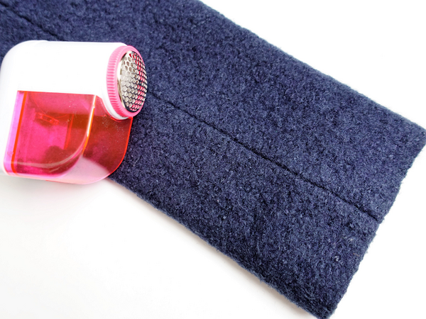 100均ダイソーグッズで毛玉取り　「スポンジ、ブラシ、電動リムーバー」どれが一番使えるか試してみました