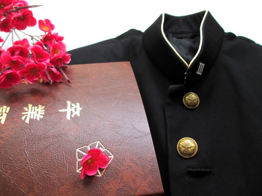 あればラッキー♪ リユース（中古）学生服。地球に、財布に、みんなに優しく大人気です。