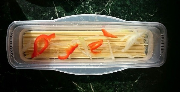 100均「レンチングッズ」で料理の手間も光熱費も減らす　主婦のお昼ご飯、弁当準備にも便利