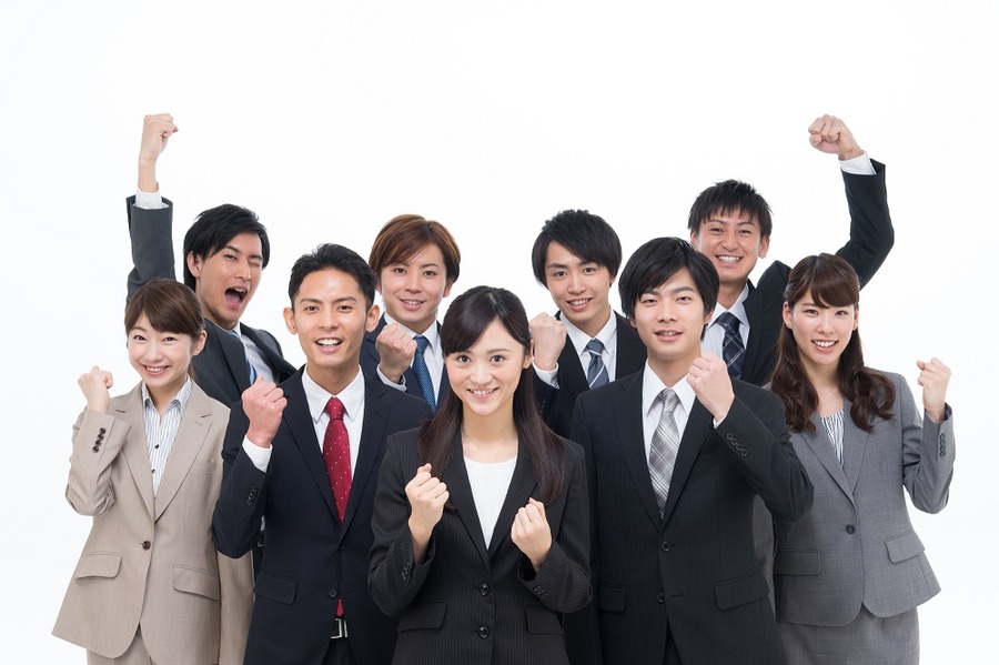 政府が「副業・兼業」を解禁へ　メリットと注意点は？