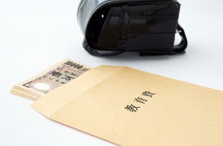 贈与税「高額」「一括」「預貯金」には要注意。課税と非課税のポイントを説明します。
