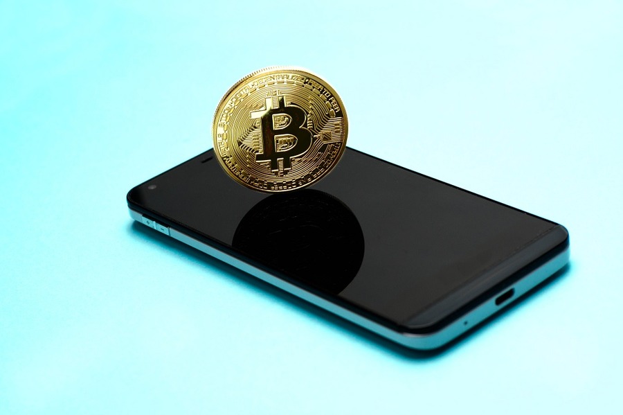税制優遇があり、精神的な負担の少ない「iDeCo」は仮想通貨やFXより投資を普及させる力がある　　