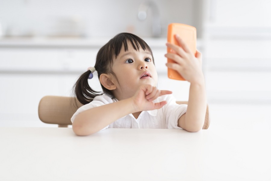 子育て費用は中学校卒業までで1人約1,900万円。2人目なら倍？　内閣府のデータにツッコんでみました。