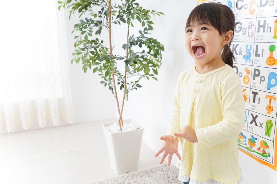 幼児、早期英語教育