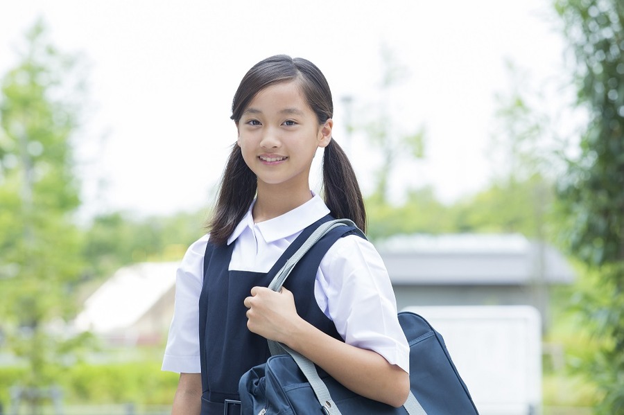 中学校でかかる費用