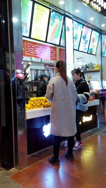 個人店では場所によって現金を嫌がるお店もあります。（こちらのお店は大丈夫でした）