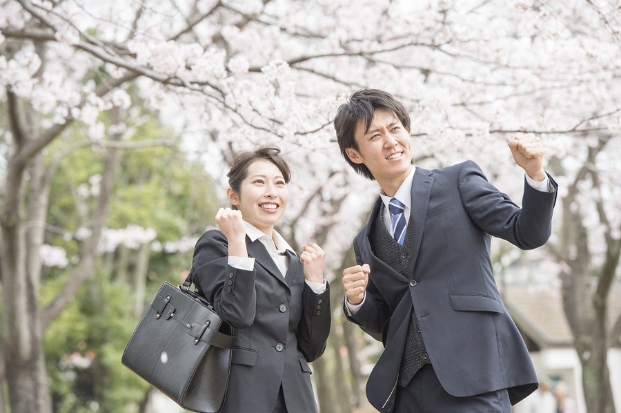 新しい会社で仕事を始める人