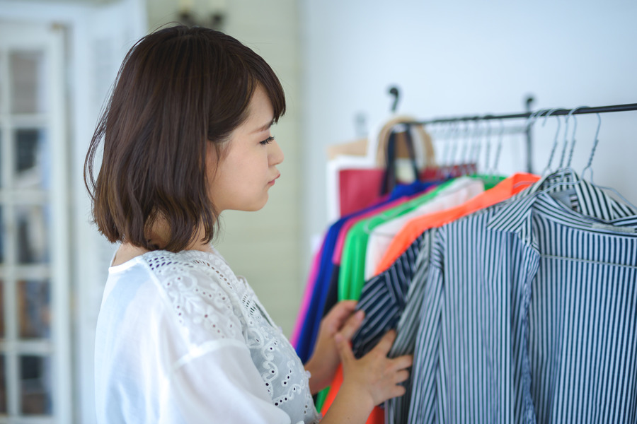 同じような洋服をすでに家に持っていたりする