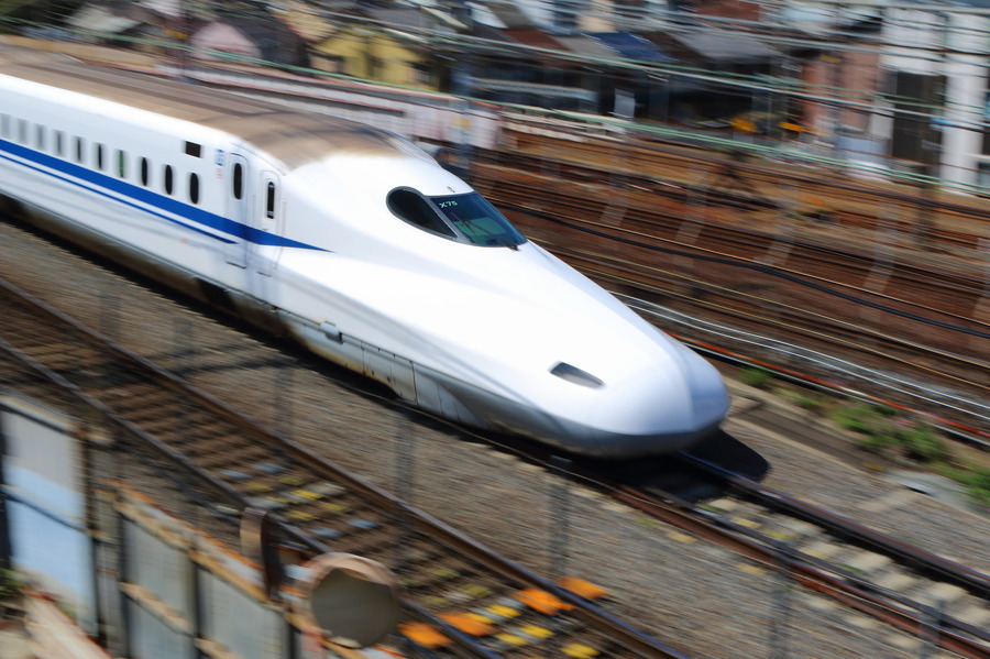 新幹線での移動交通費を安くするには