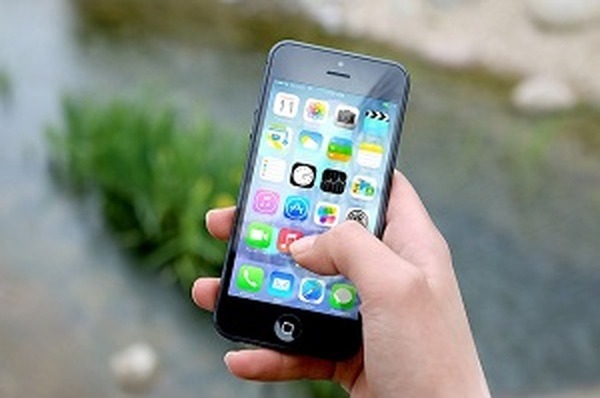 知識ゼロでもOK　格安SIMでiPhoneを月4,500円で使う方法