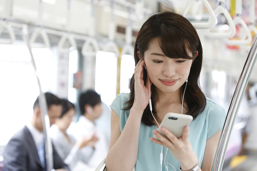 外出先で動画をみる