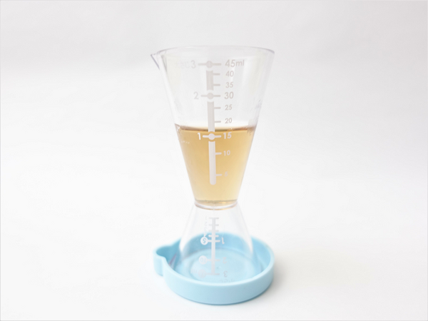 100均ダイソーの細かく計れる軽量カップ