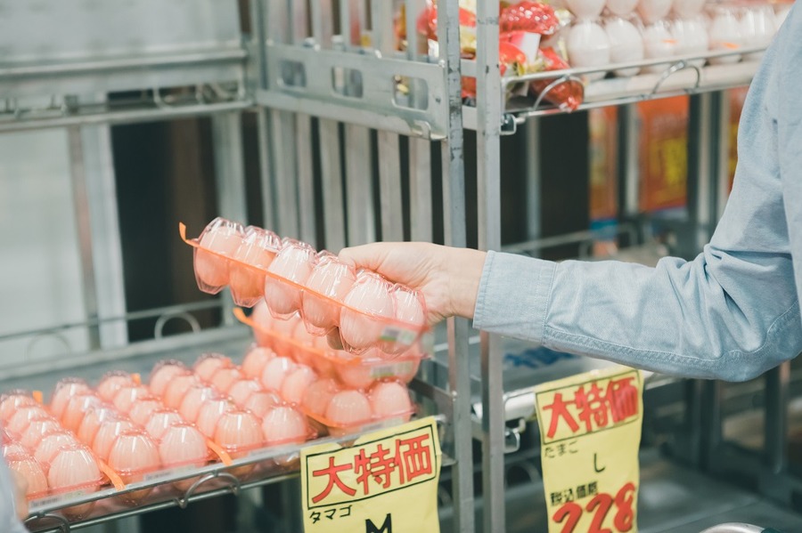 特売のために隣のスーパーへ