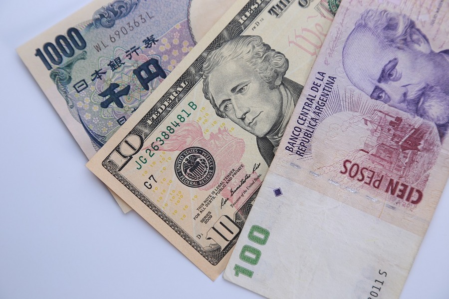 通貨安が止まらないと、金利差を上回る為替差損が発生する