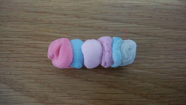最近の「ガチャガチャ」は何でも揃う！　上手に使って「子どものオモチャ費とスペース」を削減しよう