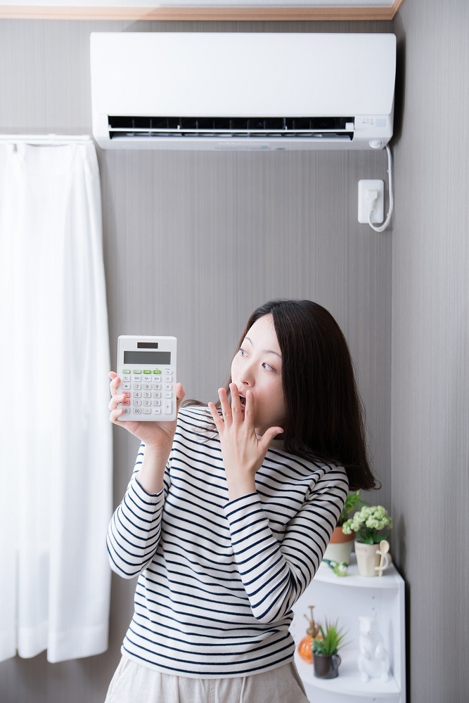 気になるのがエアコンなどを使った際の「電気料金」