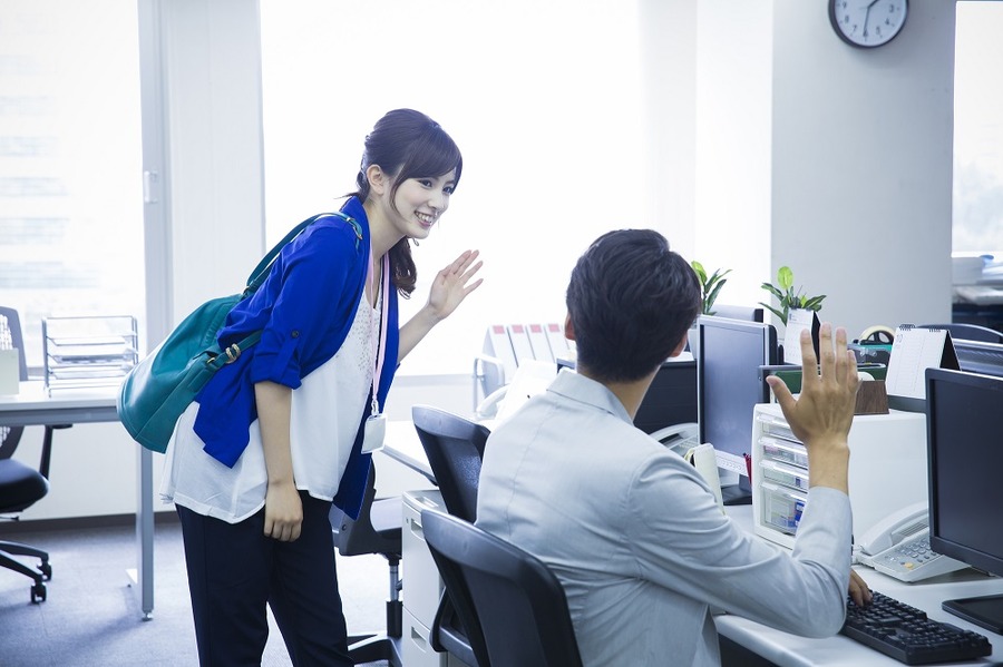 自由に働いている人を許容する