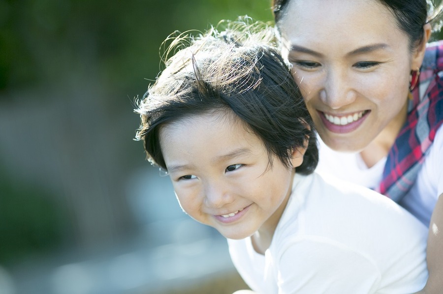 未婚のひとり親へ「みなし適用」