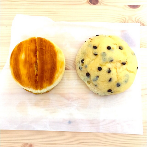 チョコチップが入っている分、クッキー生地は甘さを抑えめ