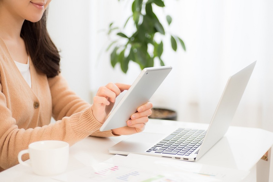 お金に愛されるためには、情報収集力の高さも必要