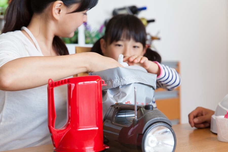 避難バッグに資産管理リストと身分証のコピーを入れておく